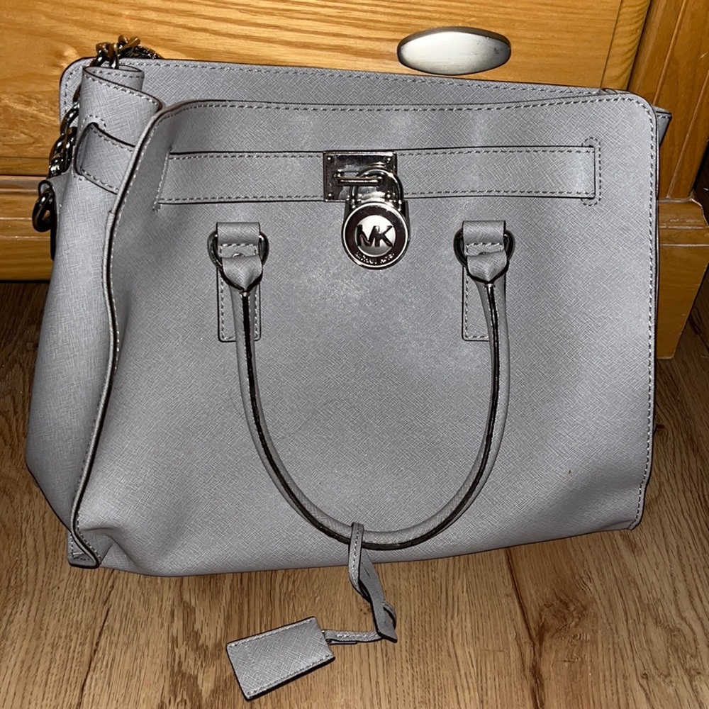 Michael Kors Hamilton Tote Large , Grey , in excellent condition